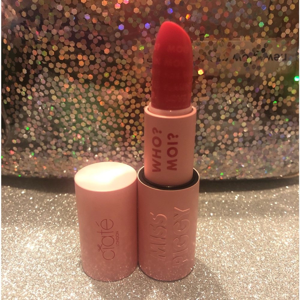 BNIB! CIATE Miss Piggy Collection Love Moi Lip Balm 👄